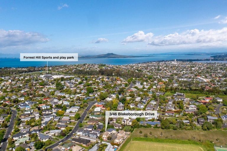 Photo of property in 1/46 Blakeborough Drive, Forrest Hill, Auckland, 0620