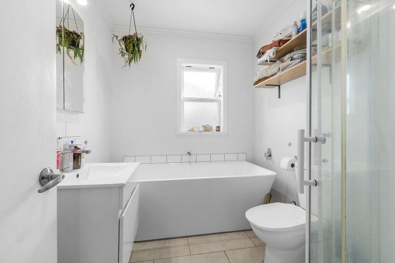 Photo of property in 12 Krull Street, Vogeltown, Wellington, 6021