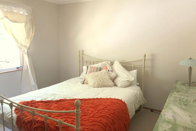 Photo of property in 68 Kemp Road, Kerikeri, 0230