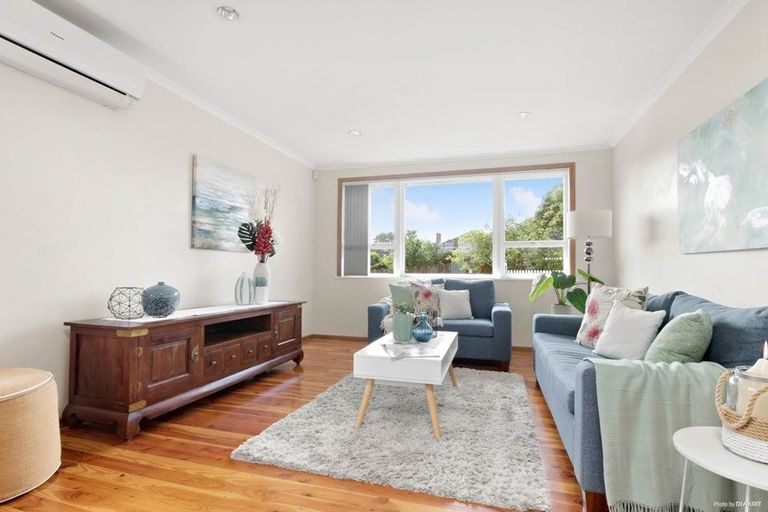 Photo of property in 17 Ranui Avenue, Ranui, Auckland, 0612