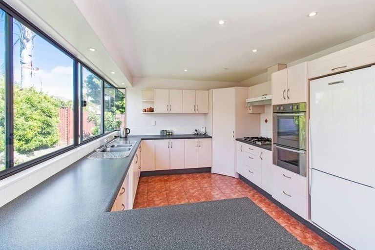 Photo of property in 9 Lamia Place, The Gardens, Auckland, 2105