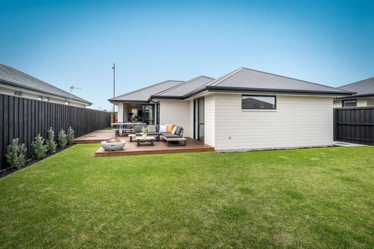 Photo of property in 36 Broadway Parade, Rolleston, 7615