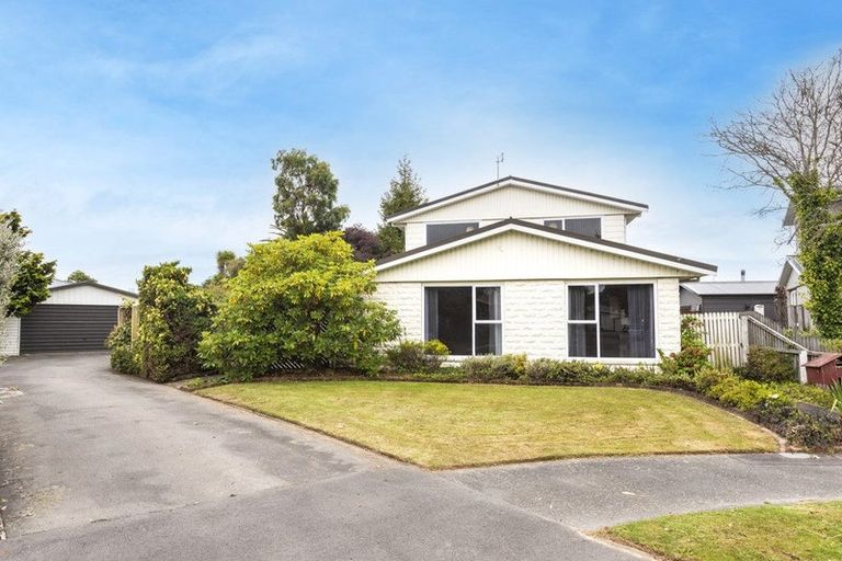 Photo of property in 4 Sonia Place, Casebrook, Christchurch, 8051