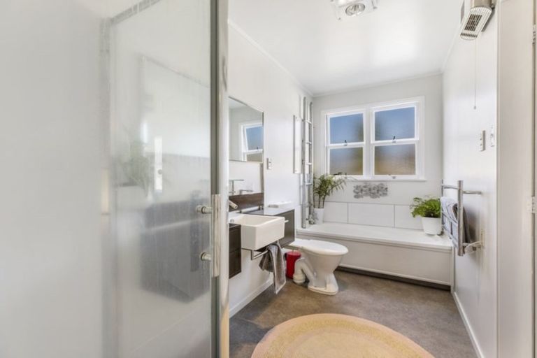 Photo of property in 74 Burwood Road, Matamata, 3400