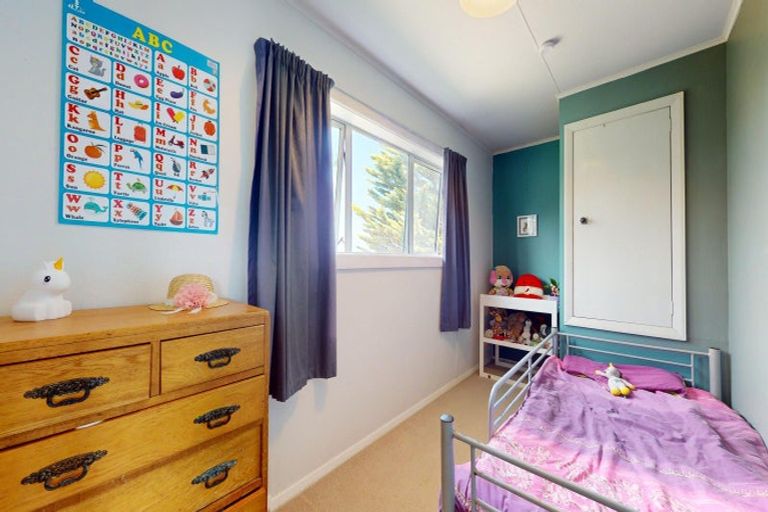 Photo of property in 95 Kahukura Avenue, Waitarere Beach, Levin, 5510