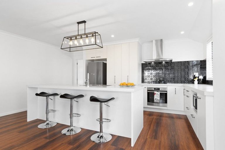 Photo of property in 14 Saint Thomas Avenue, Pyes Pa, Tauranga, 3112