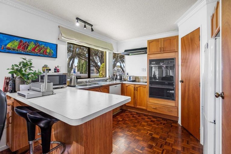 Photo of property in 2/182 Devonport Road, Tauranga, 3110