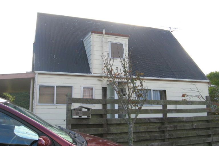 Photo of property in 19 Colorado Grove, Brooklyn, Wellington, 6021