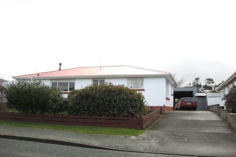 Photo of property in 4 Holloway Street, Waikiwi, Invercargill, 9810