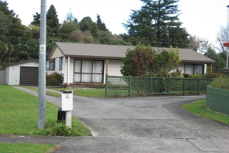 Photo of property in 16 Rigter Place, Enderley, Hamilton, 3214