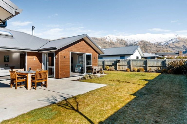 Photo of property in 11 Turnbull Crescent, Wanaka, 9305