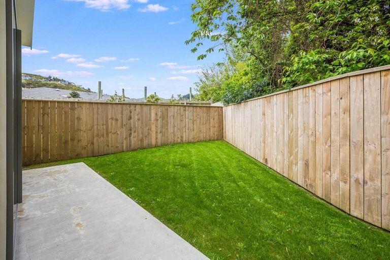 Photo of property in 3a Breakwater Way, Whitby, Porirua, 5024