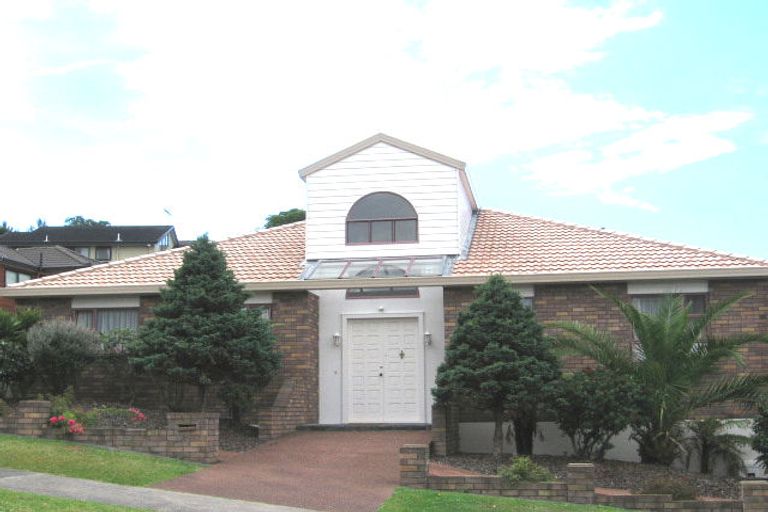 Photo of property in 35 Crestview Place, Browns Bay, Auckland, 0630