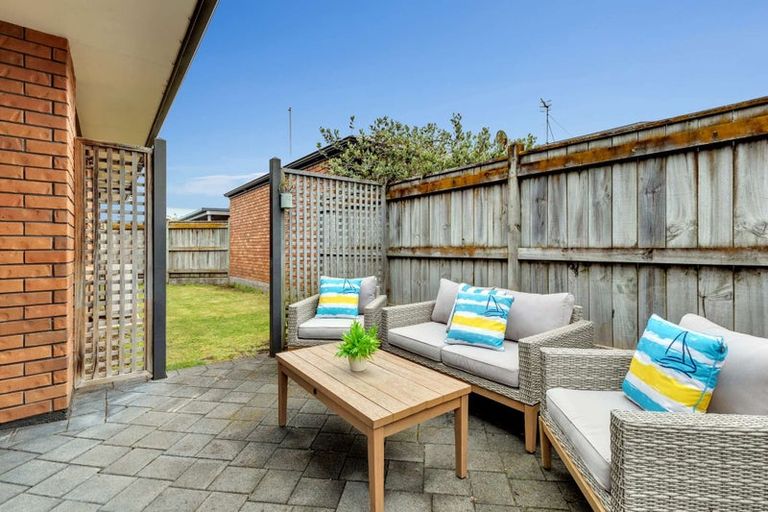 Photo of property in 17 Sherwood Place, Springvale, Whanganui, 4501