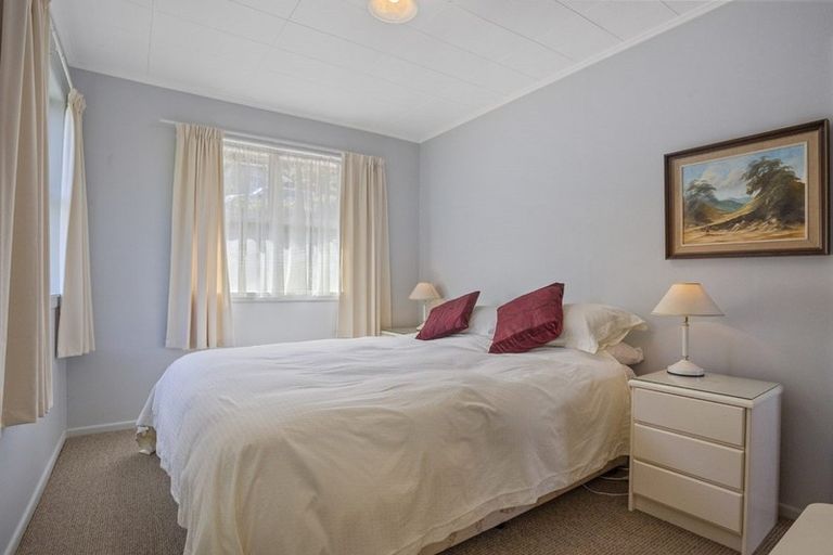 Photo of property in 8 Haddon Crescent, Whitianga, 3510