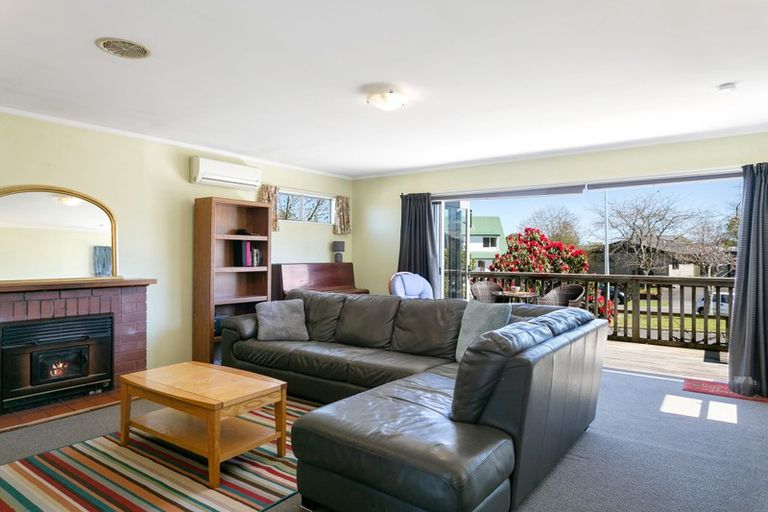 Photo of property in 24 Epping Place, Richmond Heights, Taupo, 3330