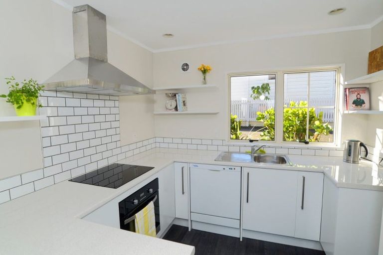Photo of property in 7/193 Eskdale Road, Birkenhead, Auckland, 0626