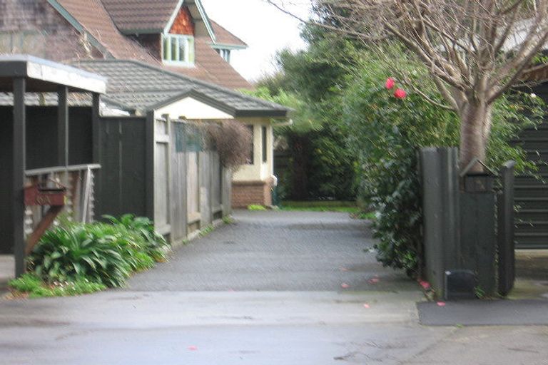 Photo of property in 6 Franklin Avenue, Hokowhitu, Palmerston North, 4410