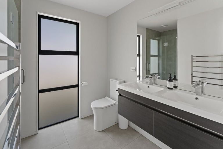 Photo of property in 2 Grampian Oaks Lane, Nelson South, Nelson, 7010