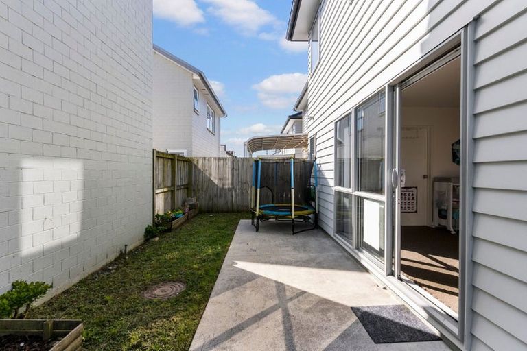 Photo of property in 1/26 Hollowout Street, Takanini, 2112