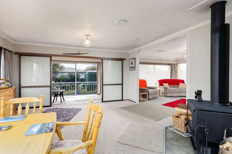 Photo of property in 11 Oxford Street, Waimate, 7924