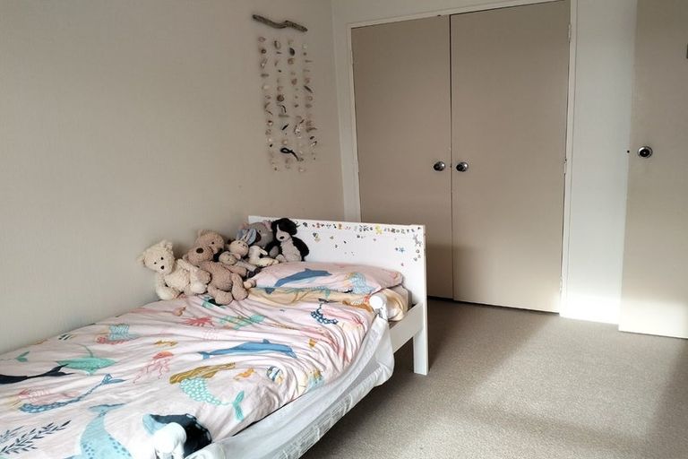 Photo of property in 72 Cunliffe Street, Churton Park, Wellington, 6037