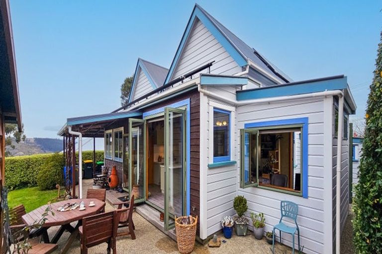 Photo of property in 172 Gladstone Road, Dalmore, Dunedin, 9010