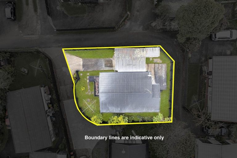 Photo of property in 1/21 Nearco Street, Randwick Park, Auckland, 2105