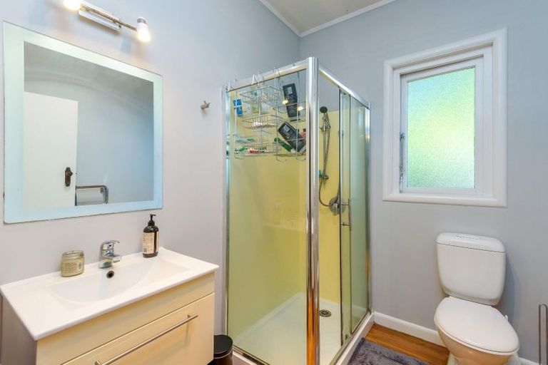 Photo of property in 6 Howden Road, Fairfield, Hamilton, 3214