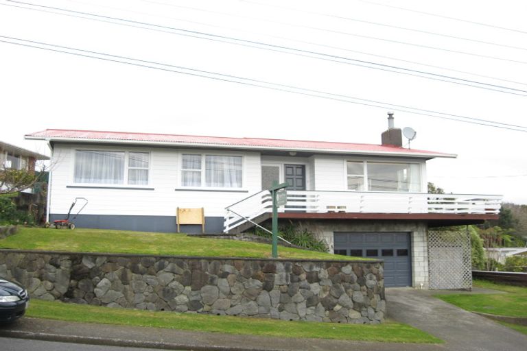 Photo of property in 27 Parsons Street, Vogeltown, New Plymouth, 4310
