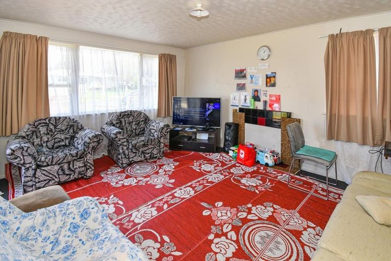 Photo of property in 90 Clayton Avenue, Otara, Auckland, 2023