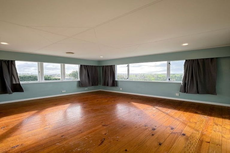 Photo of property in 327 Rodney Street, Wellsford, 0900