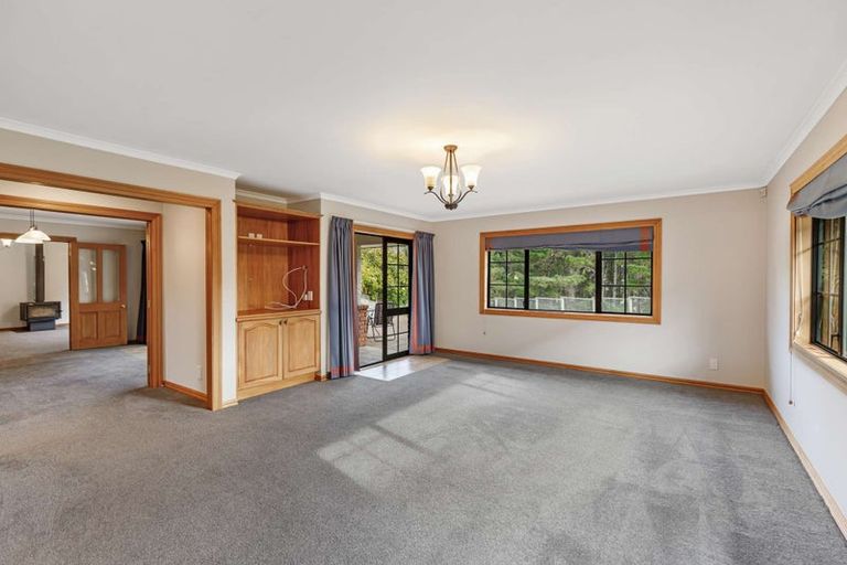 Photo of property in 116 Pacific Drive, Fitzherbert, Palmerston North, 4410