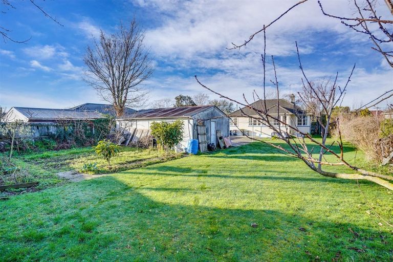 Photo of property in 6 Auburn Avenue, Upper Riccarton, Christchurch, 8041