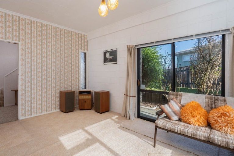 Photo of property in 24 Hinerau Grove, Waipahihi, Taupo, 3330