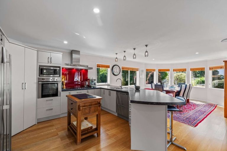 Photo of property in 3 Omana Avenue, Shelly Beach, Helensville, 0874