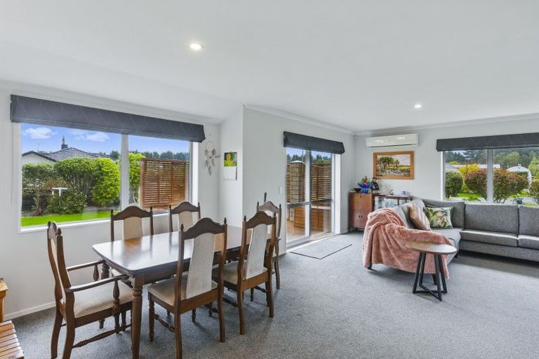 Photo of property in 51 Garth Road, Levin, 5571
