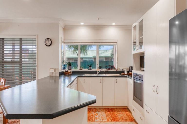 Photo of property in 21 The Glebe, Coastlands, Whakatane, 3120