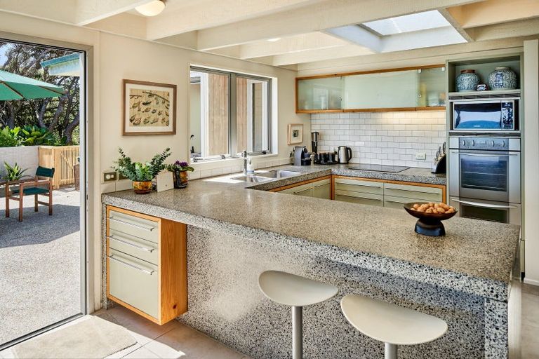 Photo of property in 16 Bothamley Lane, Titahi Bay, Porirua, 5022