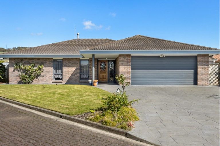 Photo of property in 9 Bishops Close, Greenmeadows, Napier, 4112