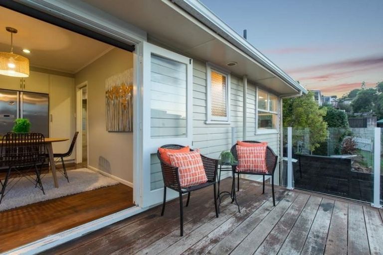 Photo of property in 64 Marlborough Avenue, Glenfield, Auckland, 0629