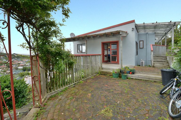 Photo of property in 84 Moana Crescent, Musselburgh, Dunedin, 9013