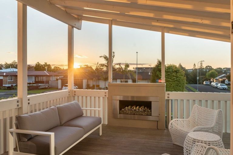 Photo of property in 27 Hillcrest Road, Otumoetai, Tauranga, 3110