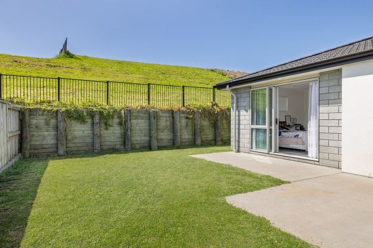 Photo of property in 16 Stingray Drive, Omokoroa, 3114