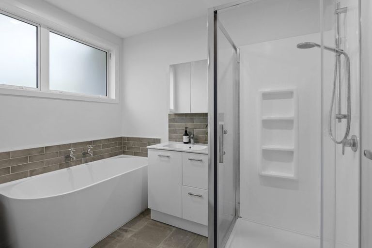 Photo of property in 212 Dyers Pass Road, Cashmere, Christchurch, 8022