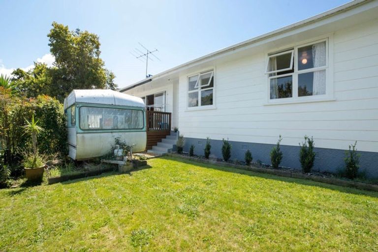 Photo of property in 49 Lyell Road, Outer Kaiti, Gisborne, 4010