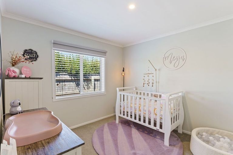 Photo of property in 12 Gardner Place, Otaki, 5512