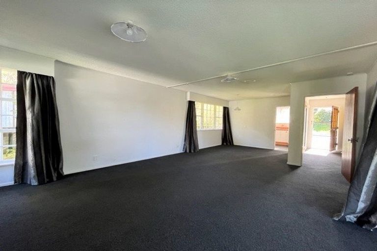 Photo of property in 99 Tirohanga Road, Tirohanga, Lower Hutt, 5010