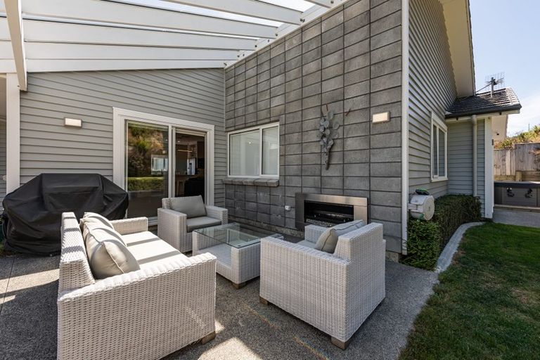 Photo of property in 36 Margaret Shields Avenue, Aotea, Porirua, 5024