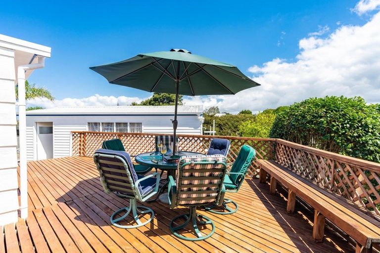 Photo of property in 12 Holiday Crescent, Mangawhai Heads, Mangawhai, 0505